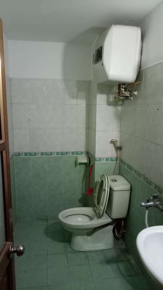 Cho thuê nhà riêng 4,5 tầng ở phố Hoàng Quốc Việt Cầu Giấy . Giá 7tr/ tháng.