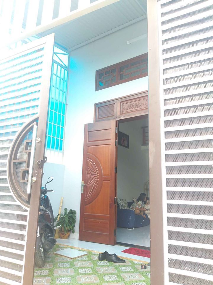 Bán nhà gác lỡ hẻm 03 Nguyễn thiếp giá cực rẻ chỉ 1ty299 thương lượng thêm