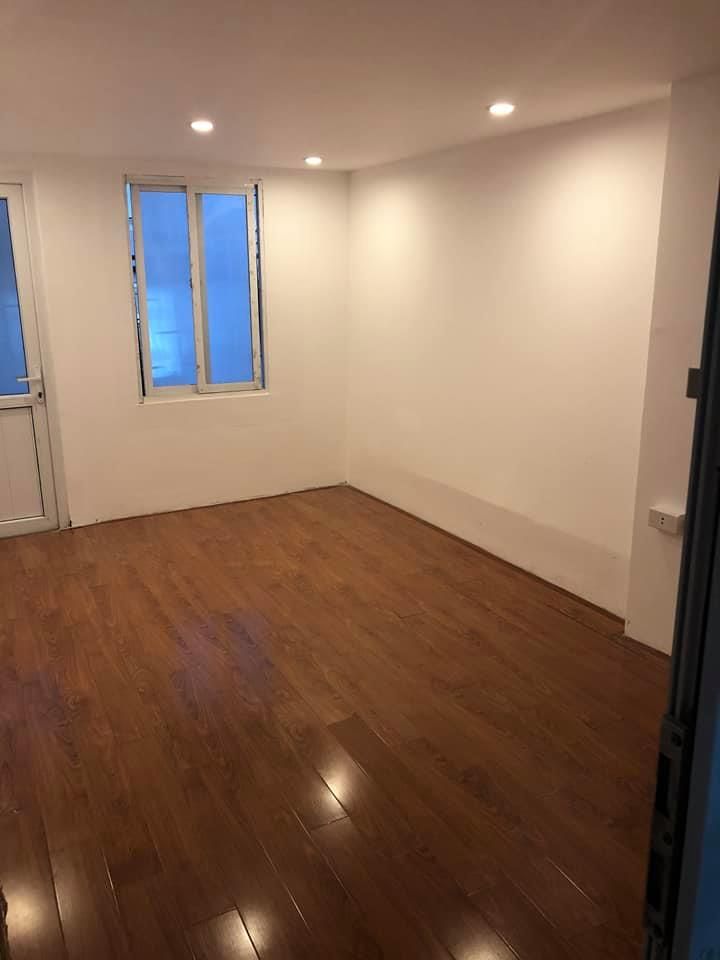 Cho thuê Căn hộ tầng 3 tập thể viện dược liệu Ngõ 35 Cát Linh, Đống Đa