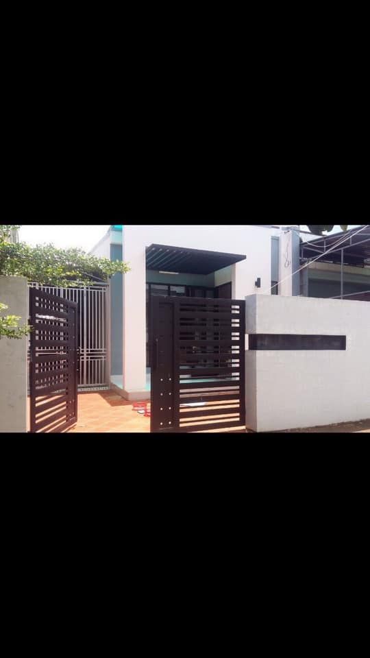 Bán nhà Phường Tân Hoà . 7,5 x 19,5m 1 tỷ 3 đường bê tông 2 ô tô . Cách mặt tiền Phạm Văn Đồng 100