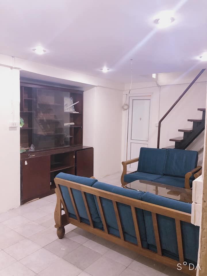 Cho thuê Căn hộ tầng 3 tập thể viện dược liệu Ngõ 35 Cát Linh, Đống Đa