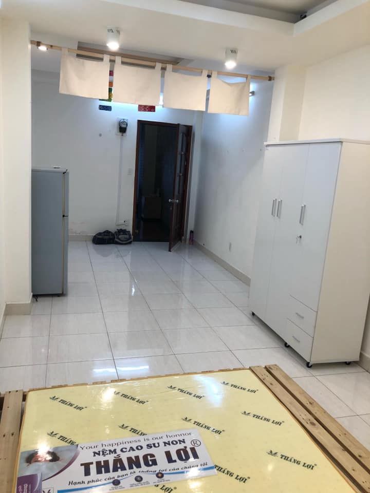 Cho thuê Mặt bằng địa chỉ Mặt tiền Trần kế xương. Diện tích 4x17 bao gồm