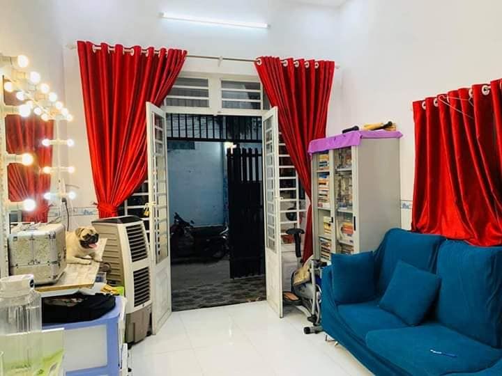 Bán Căn nhà phường Trung Dũng, gần trường học Ngô Quyền .nhà cách đường 30-4 khoảng 250m.