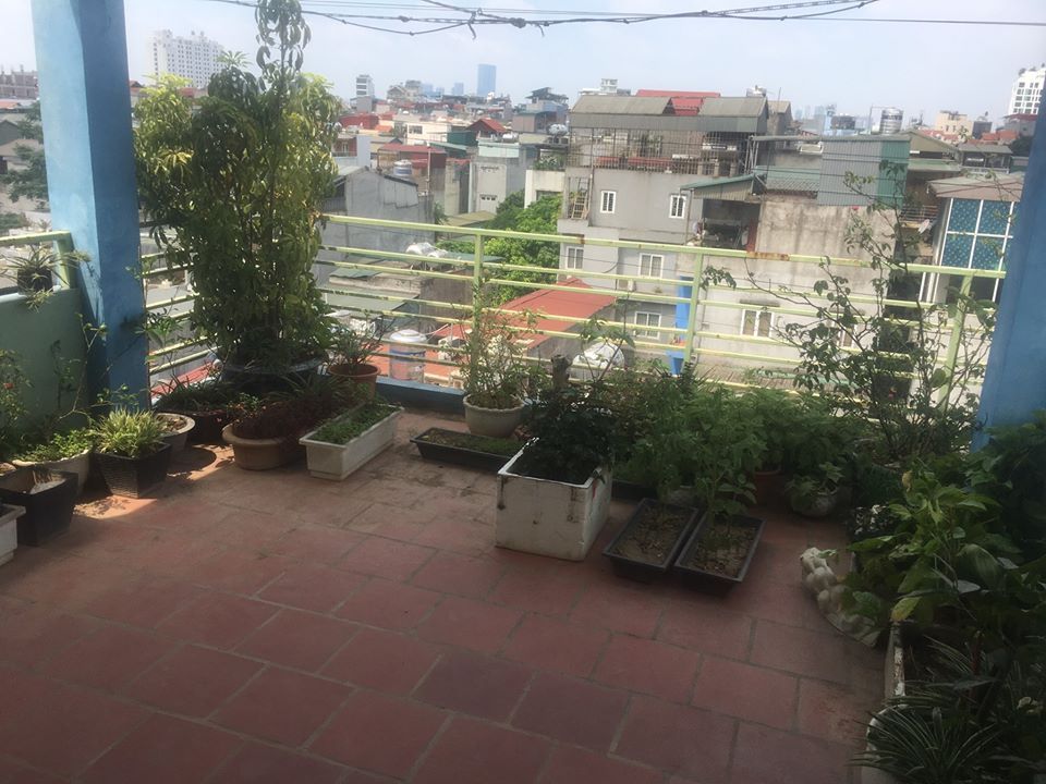 BÁN NHÀ MẶT PHỐ TỨ LIÊN Diện tích: 68.9m2, mặt tiền 4,26m