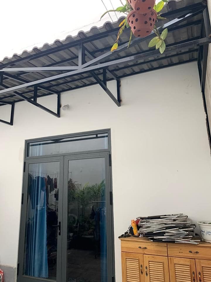 Nhà mình đang cần bán gấp Sổ hồng riêng Diện tích 5 x 33 hẻm Minh Trang, Khu phố 2, phường Bình Đa