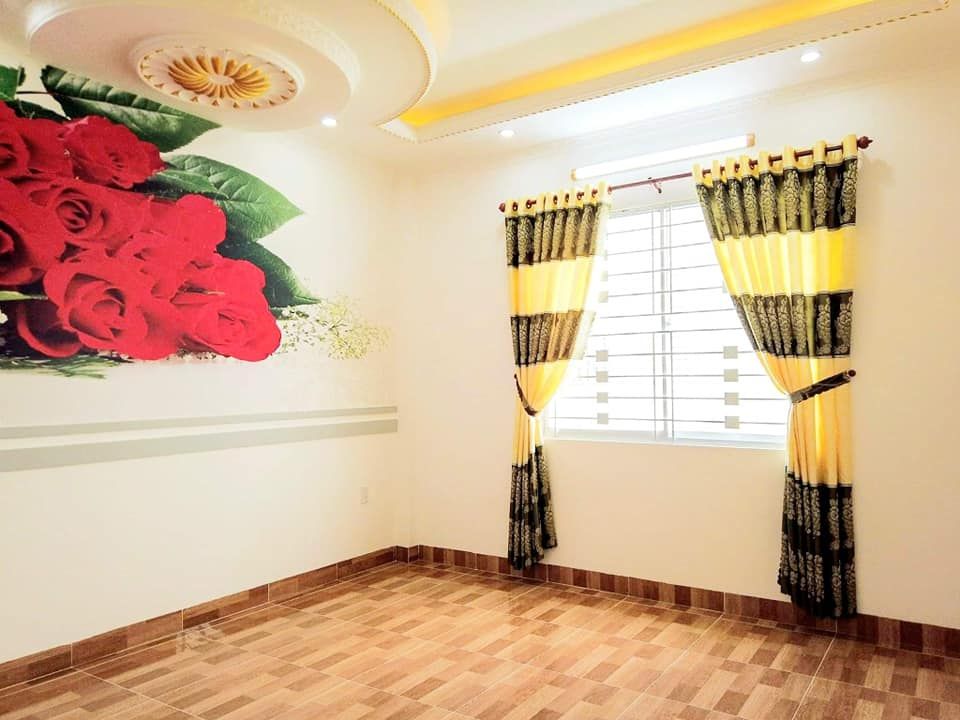 BÁN NHÀ XÂY MỚI 100% TRỆT 2 LẦU TUYỆT ĐẸP TẠI KDC HỒNG PHÁT. SỬ DỤNG NỘI THẤT CAO CẤP