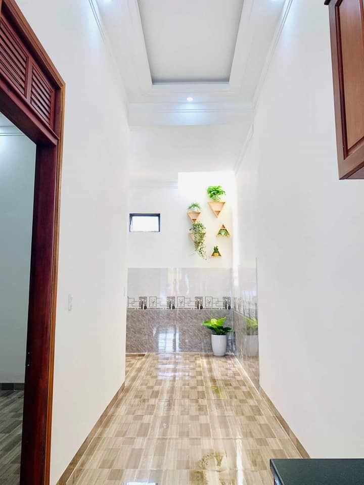 Nhà mặt tiền hẻm Nguyễn Thiếp Hướng Tây Bắc, DT 6x24,5m
