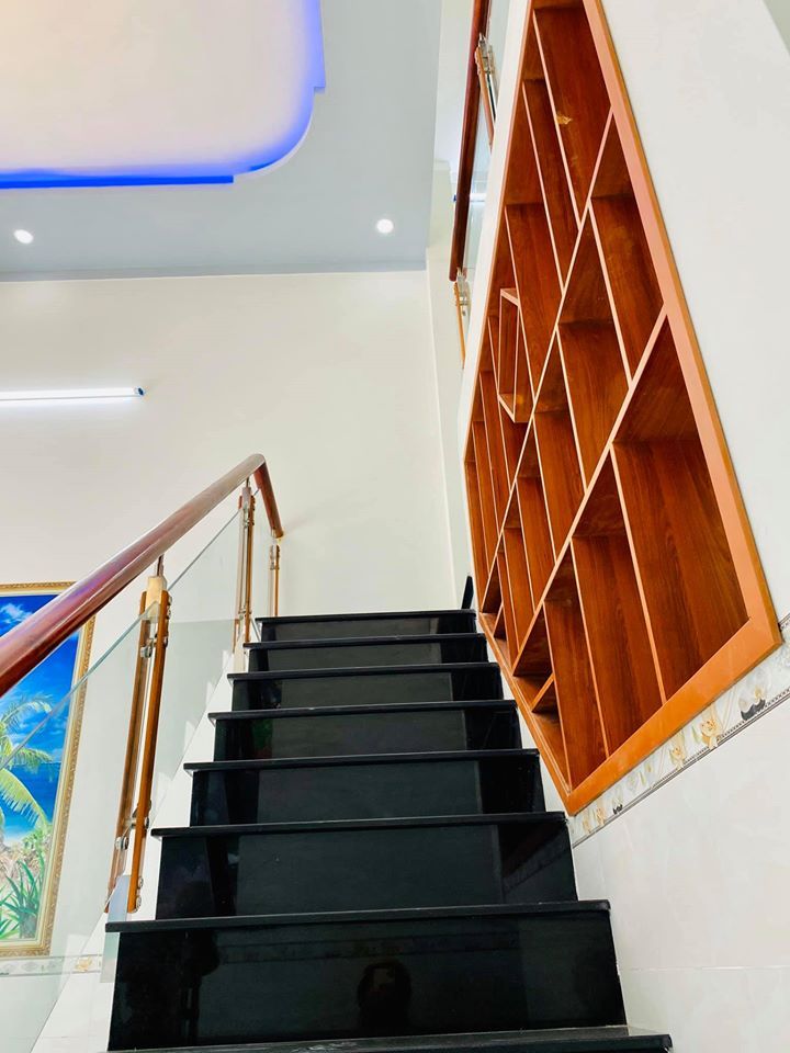 Bán Nhà Cực Đẹp Sang Trọng Sổ Hồng Riêng Ngay chợ Quang Thắng- Trảng Dài- Biên Hoà.