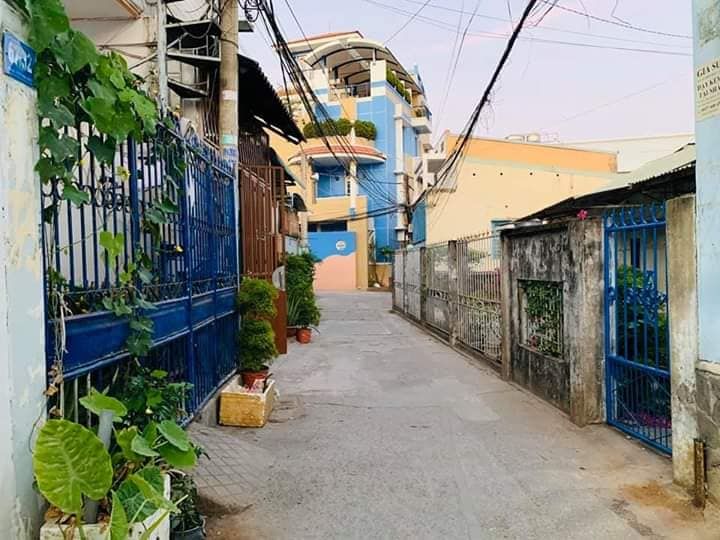 Bán Căn nhà phường Trung Dũng, gần trường học Ngô Quyền .nhà cách đường 30-4 khoảng 250m.