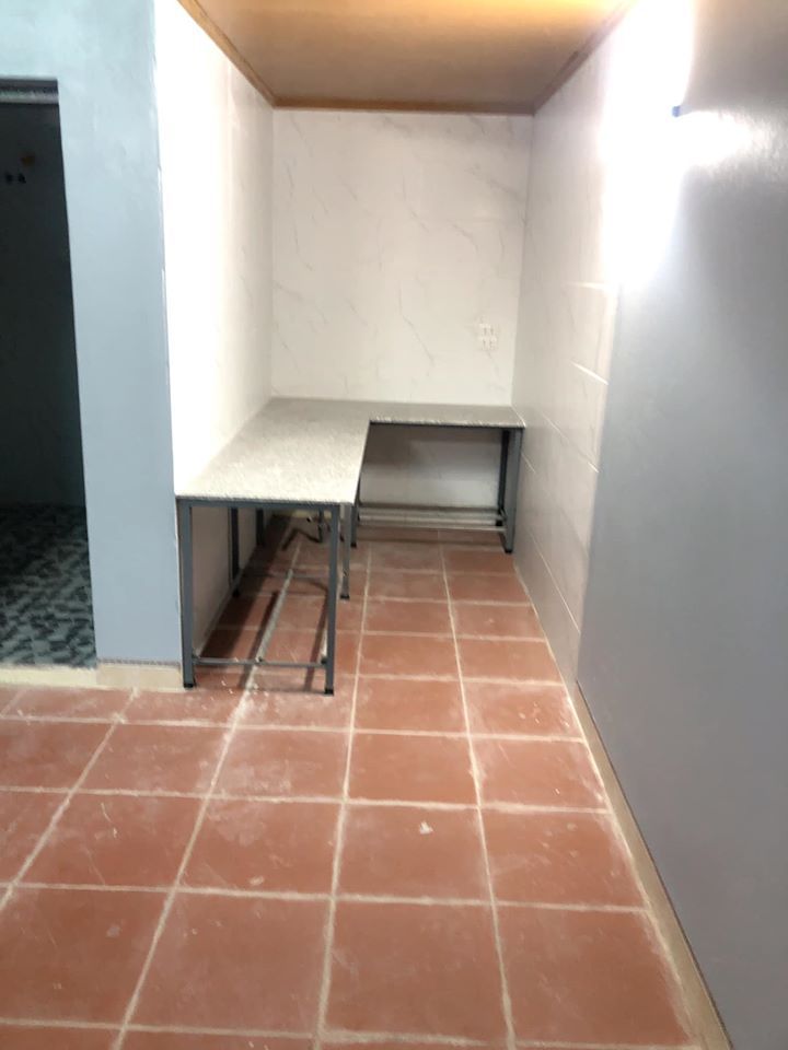 Cho thuê cửa hàng kinh doanh mặt tiền 6x20 nhà vừa xây ngay đường 36 cạnh ủy ban phường Đồng văn