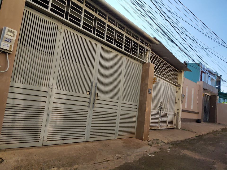 Bán Nhà hẻm 24 Mạc Đỉnh Chi có sân ôtô - gần ngay siêu thị Co.op Mart, Quảng trường Đại Đoàn Kết.
