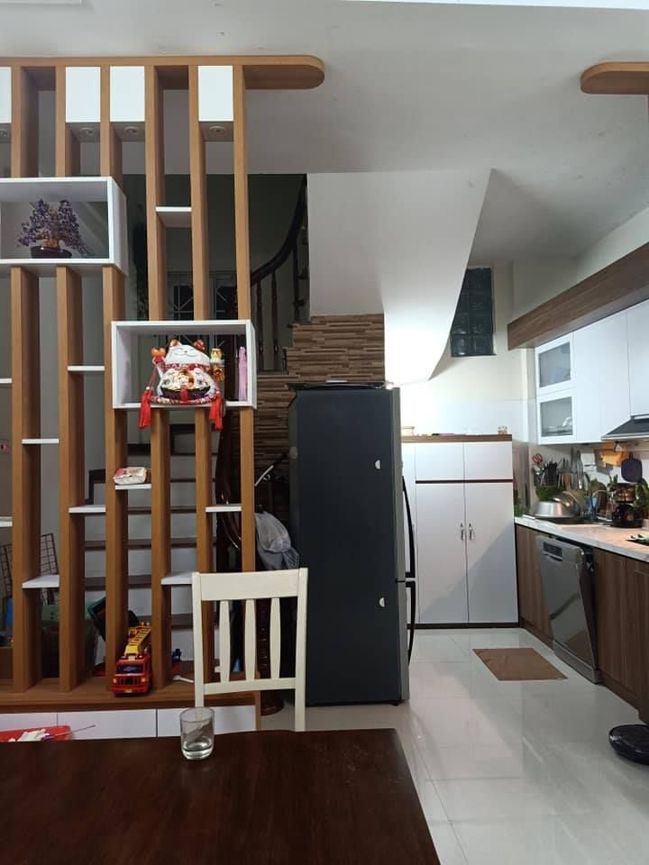 BÁN GẤP NHÀ KHƯƠNG TRUNG, OTO 3 BƯỚC, KHOẢNG SÂN ĐỂ 6 SH.