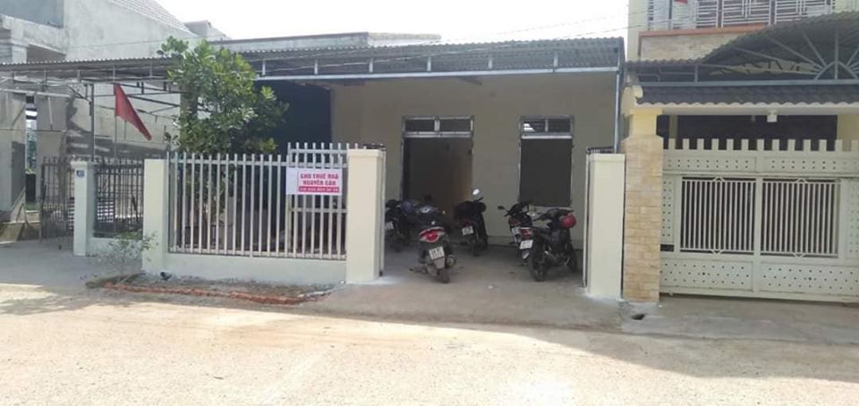 Cho thuê nhà nguyên căn ở đường vành đai hồ tây đakmil, cách đường chính Nguyễn Du 100m