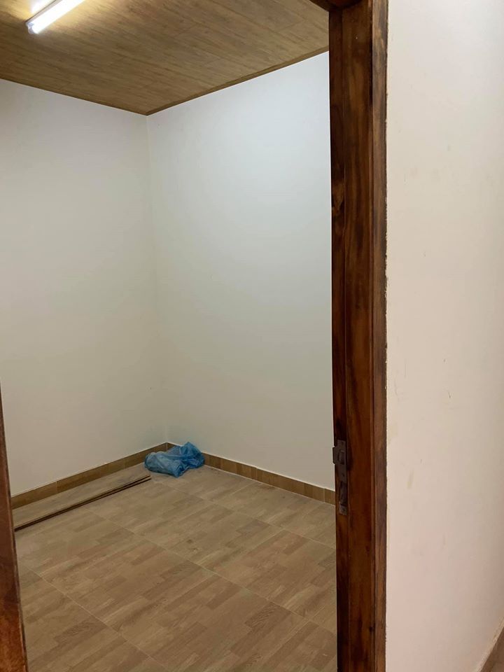 bán căn nhà kim đồng.Hồ lắng đi vô.Diện tích 60m2.Nhà gồm 1 trệt 1 gác