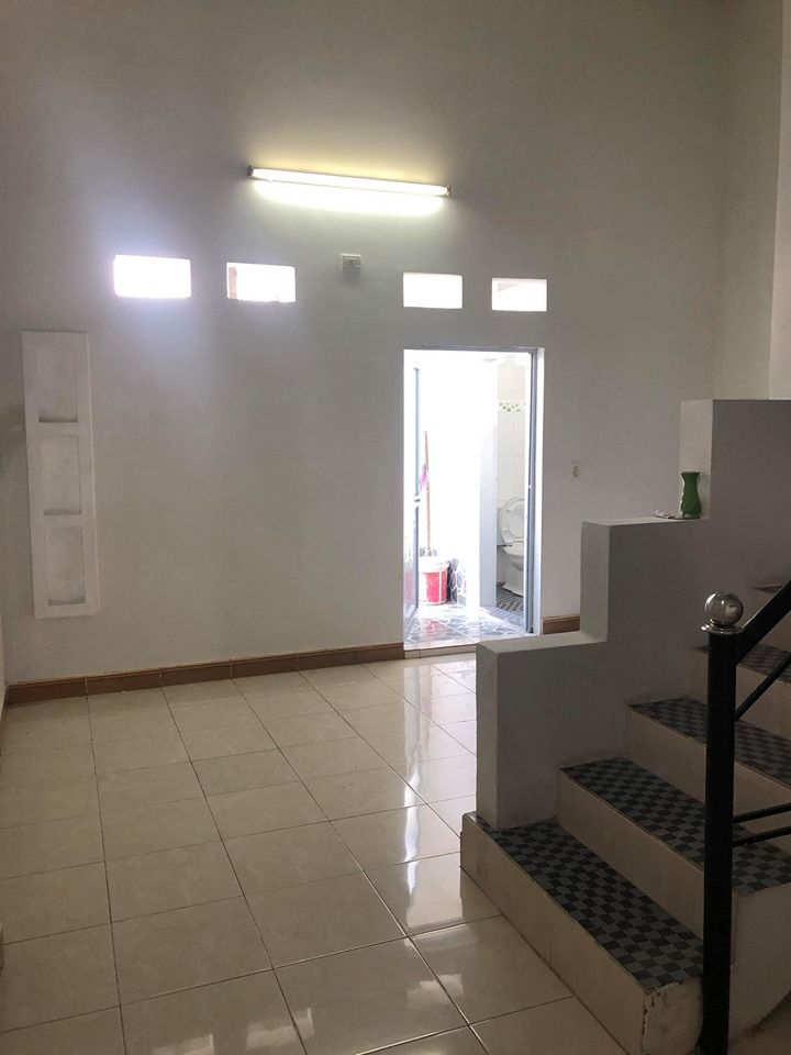 bán nhà hẻm nội thị - P Thống Nhất diện tích 5x20