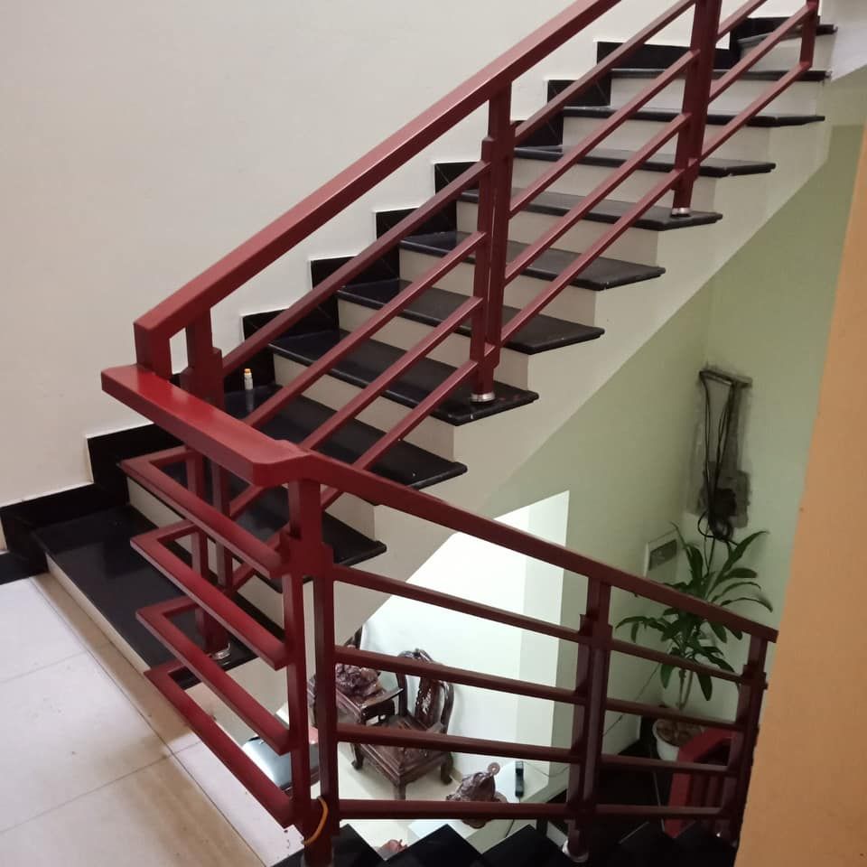Cần tiền bán gấp. Nhà chính chủ. 100m2.(5mx19,5m). Hướng :Đông Nam. Đ/c :Ngõ 7 Nhị Thanh