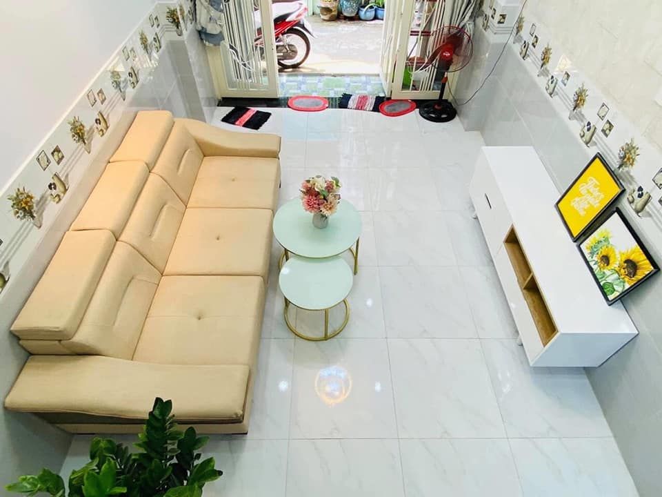 KẸT TIỀN BÁN GẤP NHÀ 1 LẦU 1 TRỆT GẦN CHỢ BÌNH CHÁNH
