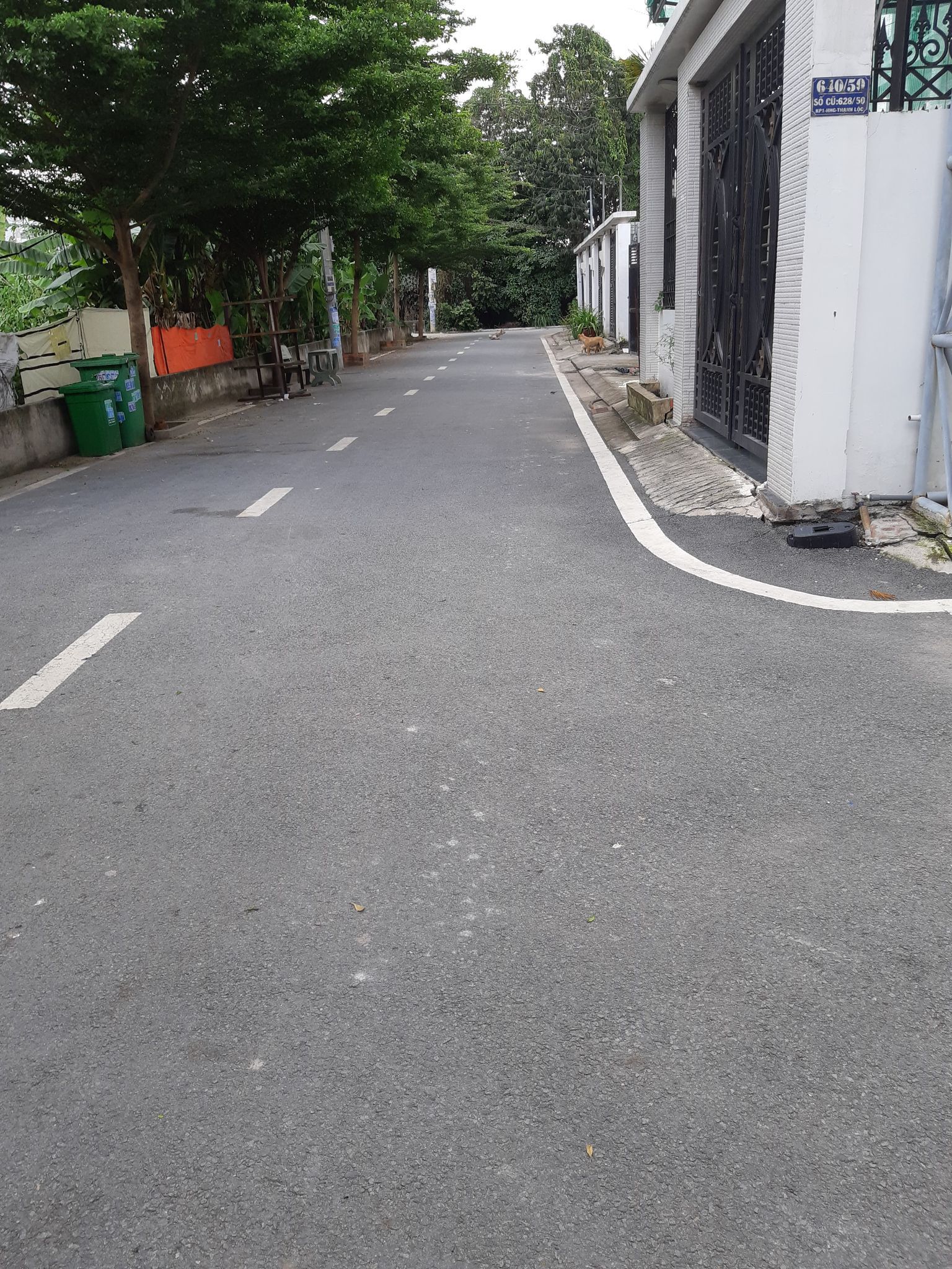 Nhà chính chủ q12 phường thạnh lộc đường Hà huy giáp. dt 4x17m .Có 1pk .1bep 4pn 5wc.
