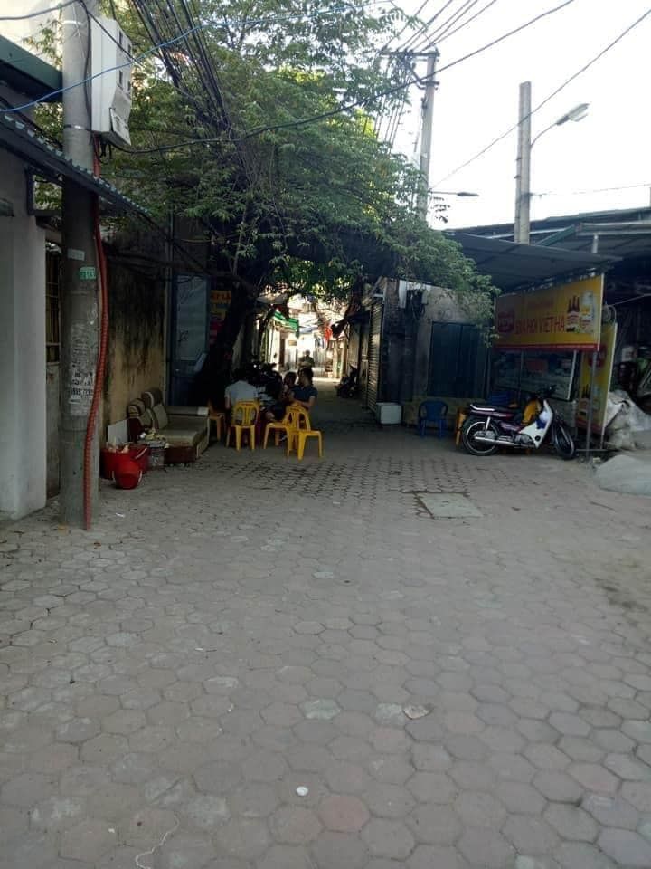 Cho thuê nhà cấp 4 nguyên căn: Số nhà 17 ngõ 1 nghách 1/62/23 Bùi xương trạch -khương đình