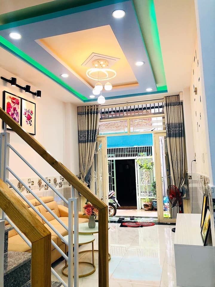 KẸT TIỀN BÁN GẤP NHÀ 1 LẦU 1 TRỆT GẦN CHỢ BÌNH CHÁNH