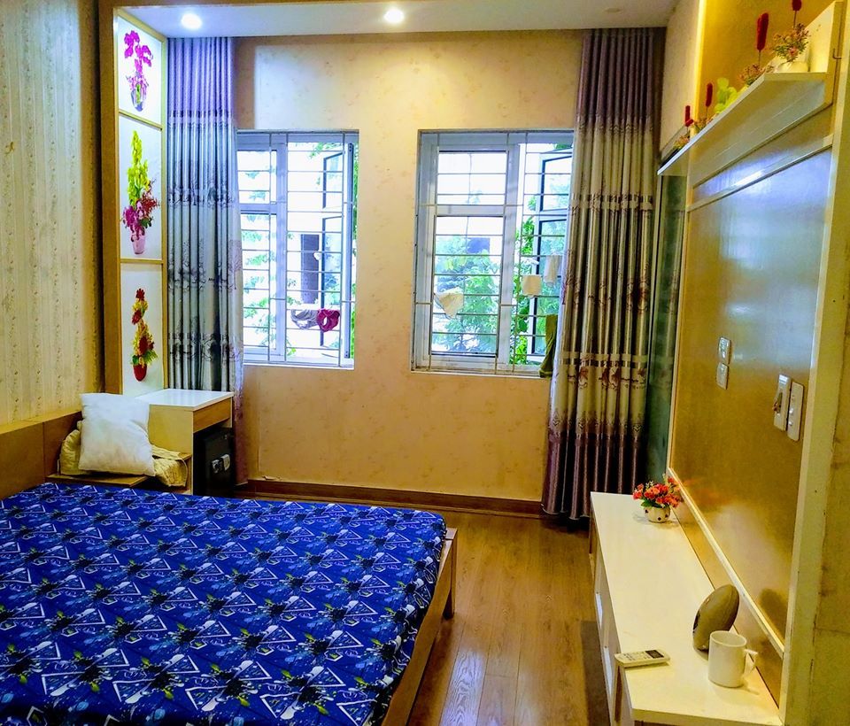 Cần bán Nhà LK KĐT Đô Nghĩa DT 75m2, Mt 5M, hướng Đông Nam. Nhà xây 4 tầng, sổ đỏ
