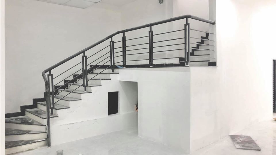cần bán lại căn nhà cấp 2 (1 lầu 1 trệt) đường Hoàng Diệu khu lấn biển 16ha