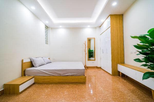 Cho thuê CCMN ở ngay ngã 4 Hồ Tùng Mậu - Xuân Thuỷ nhà mới xây new 100% chưa ai ở , nội thất mới.