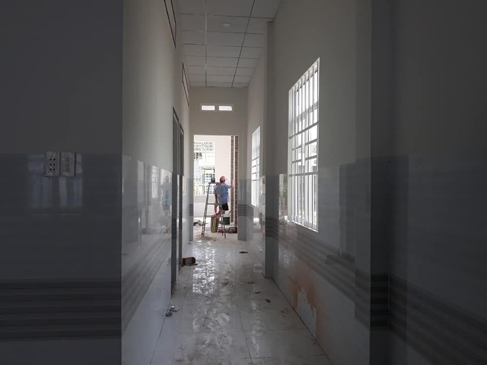 Nhà sắp hoàn thiện 4,5*26m. Thổ cư. Nhà xây kiên cố, hiện đại. Đầy đủ các phòng. 1.08 tỷ
