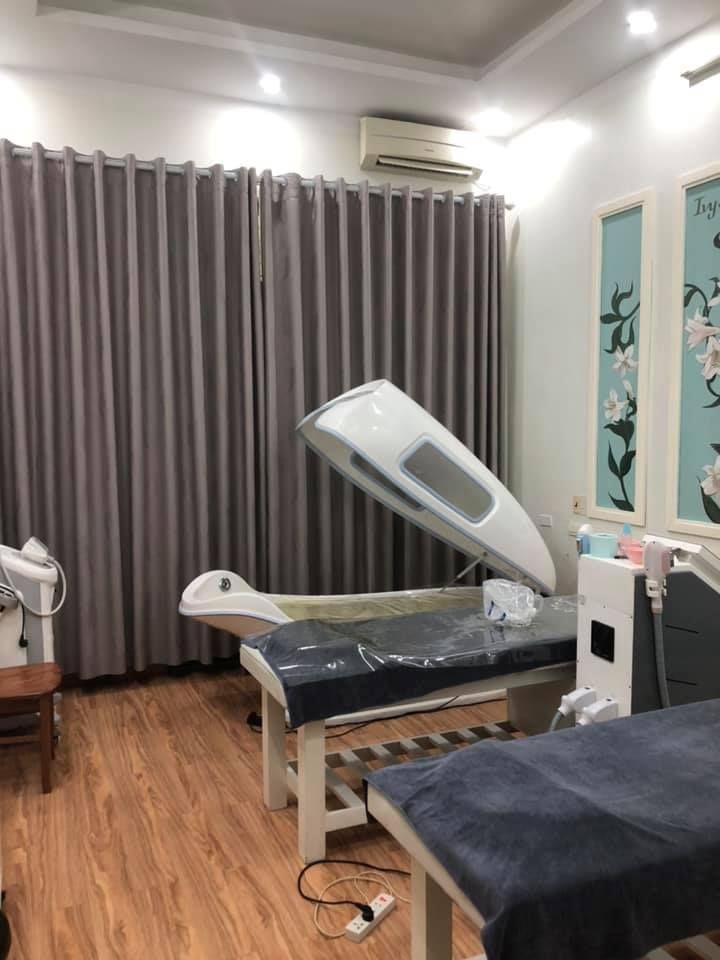 Cho thuê nhà 4 tầng mặt phố kinh doanh tuyến phố chính đông đúc nhịn nhịp người qua lại.