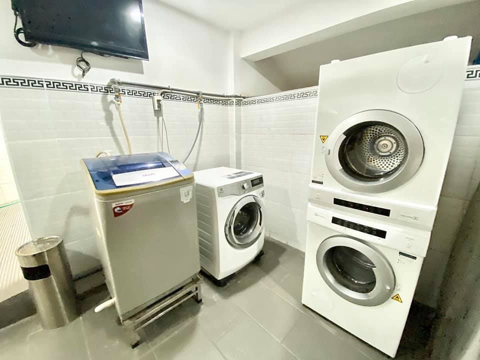 cần Cho thuê Căn hộ dịch vụ. Giá chỉ từ 6tr5 đến 7tr5 127--129 đào duy anh.phú nhuận.