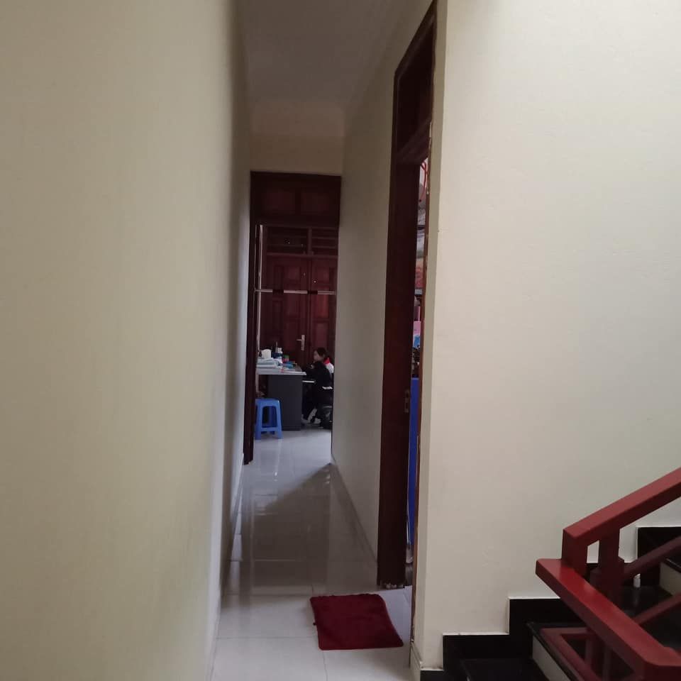 Cần tiền bán gấp. Nhà chính chủ. 100m2.(5mx19,5m). Hướng :Đông Nam. Đ/c :Ngõ 7 Nhị Thanh