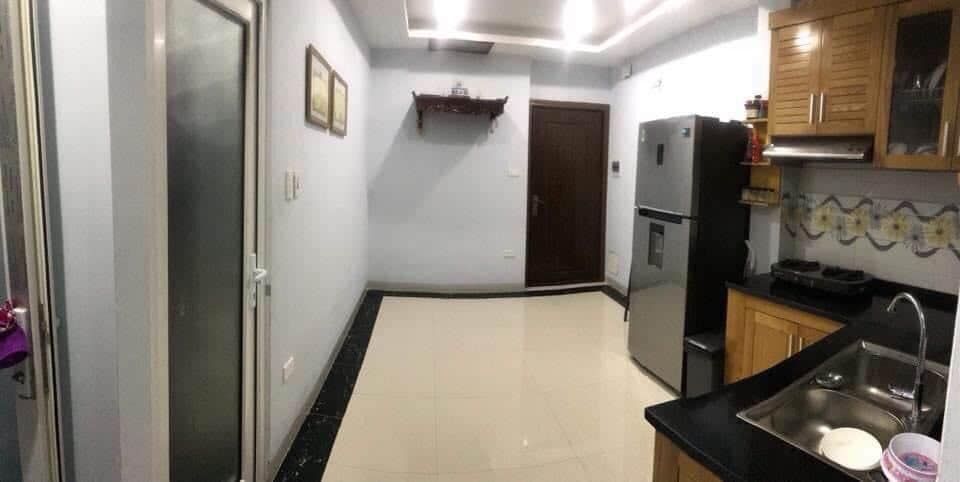 Do cần tiền gấp cần bán căn hộ 2 ngủ,1k+b,1wc,full đồ dt 45m2, Khương Đình-TX