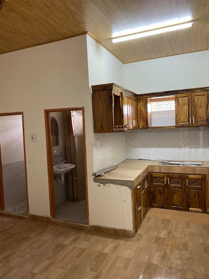 bán căn nhà kim đồng.Hồ lắng đi vô.Diện tích 60m2.Nhà gồm 1 trệt 1 gác