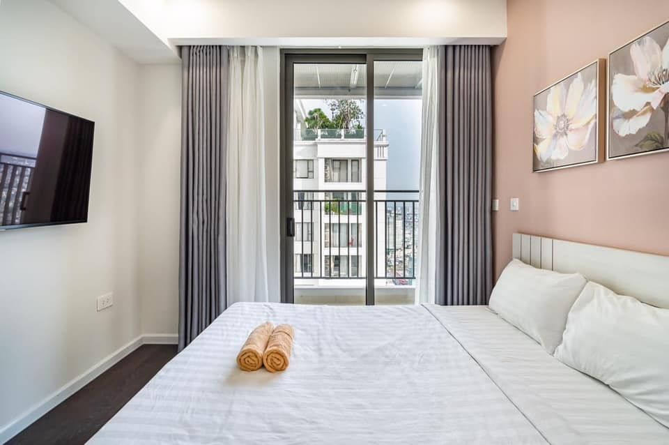Cho thuê chung cư Tresor. quận 4 923 m2. Đầy đủ nội thất cao cấp