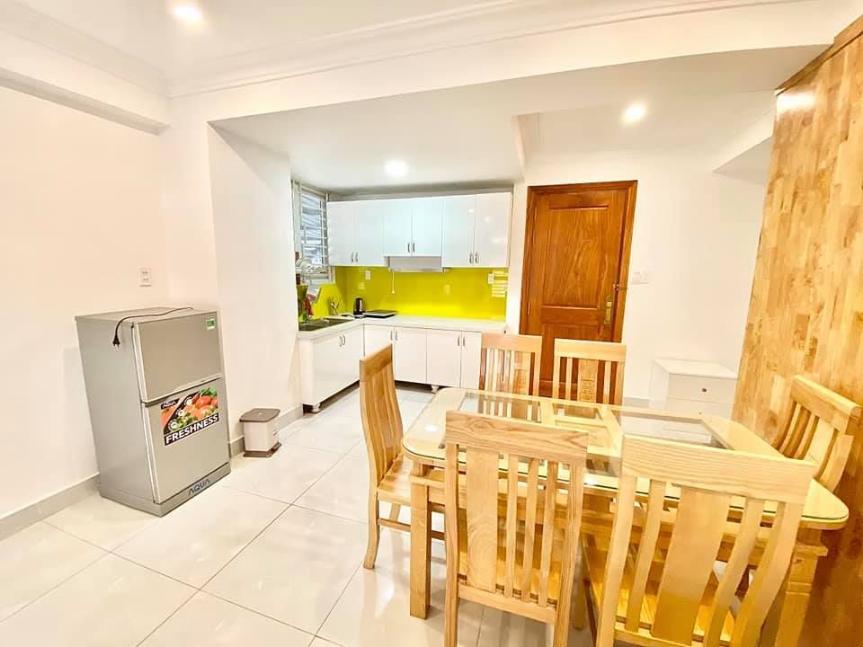 cần Cho thuê Căn hộ dịch vụ. Giá chỉ từ 6tr5 đến 7tr5 127--129 đào duy anh.phú nhuận.