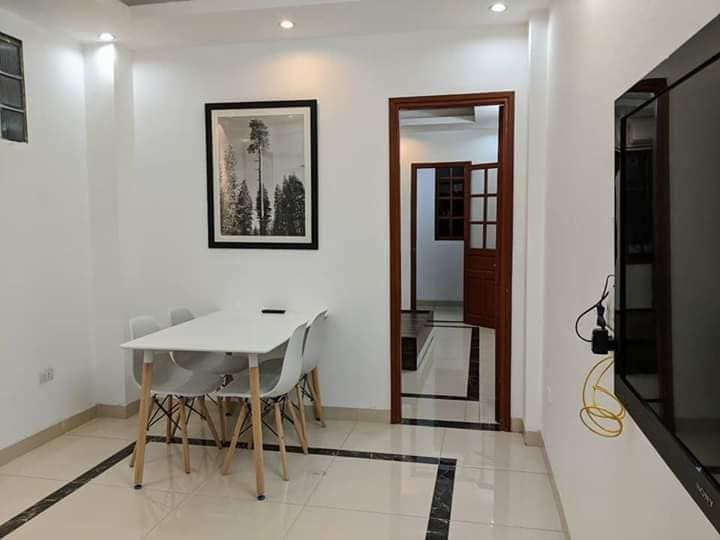 Cho thuê CCMN 1 khách 1 ngủ , ngõ 255 nguyễn khang.cầu giấy .hà nội.