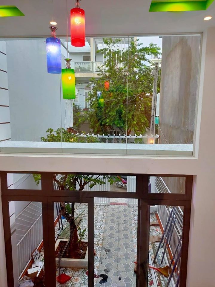 NHÀ TRỆT LỬNG ĐÚC BÊ TÔNG KDC MIỀN NAM Nhà đẹp sạch sé có 2 phòng ngủ