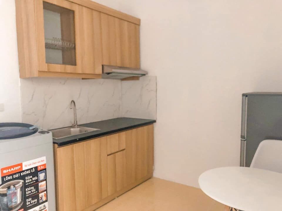 Cho thuê CCMN 1 khách 1 ngủ , tại ngõ 93 trung kính.