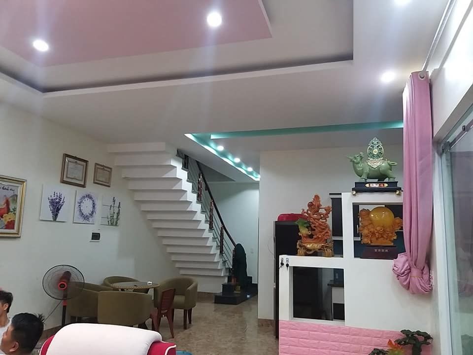 cần bán nhà tại đường Trần Đăng Ninh, TP. Sơn La. Cách quốc lộ 6 chỉ hơn chục mét