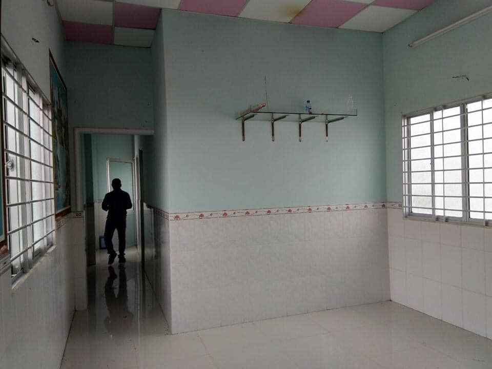 Chủ về Sài Gòn nên cần bán lại căn nhà 1 trệt 1 lầu gần Cầu lông Hải Yến