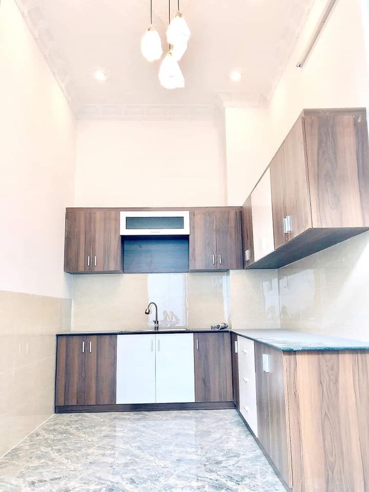 BÁN CĂN NHÀ GÓC 2 MẶT TIỀN TRỆT 2 LẦU CAO CẤP MỚI ĐẸP 100%. THIẾT KẾ CỔ ĐIỂN KIỂU PHÁP. LỘ OTO ĐẬU