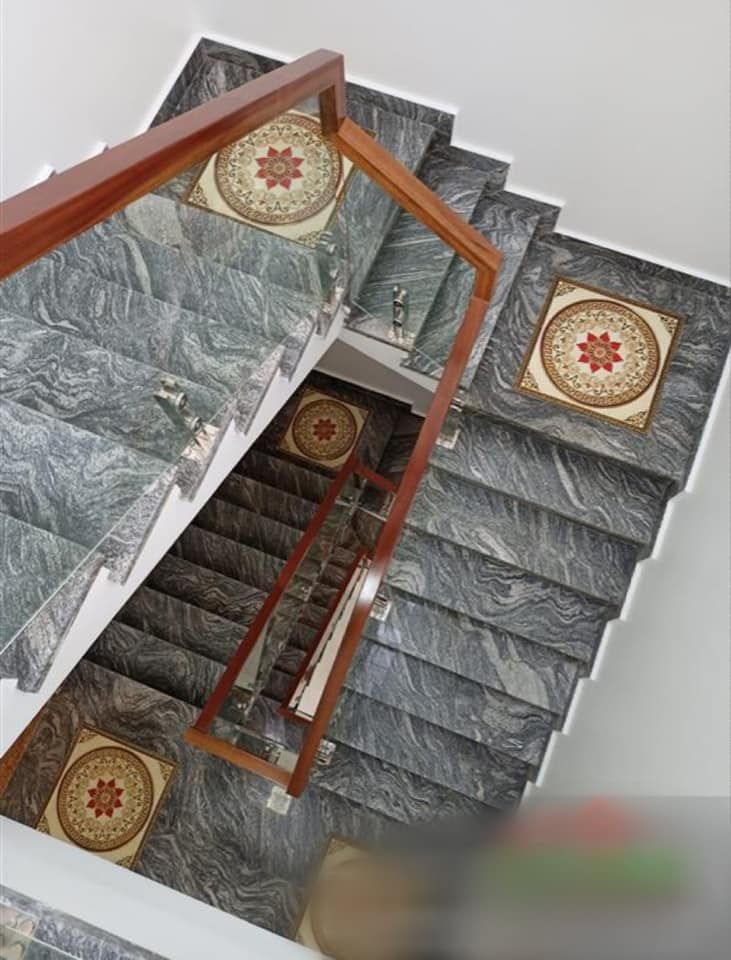 cần bán nhà Khu vực sở dầu, Hồng Bàng 88m2( 7x 12,6) x 4 tầng
