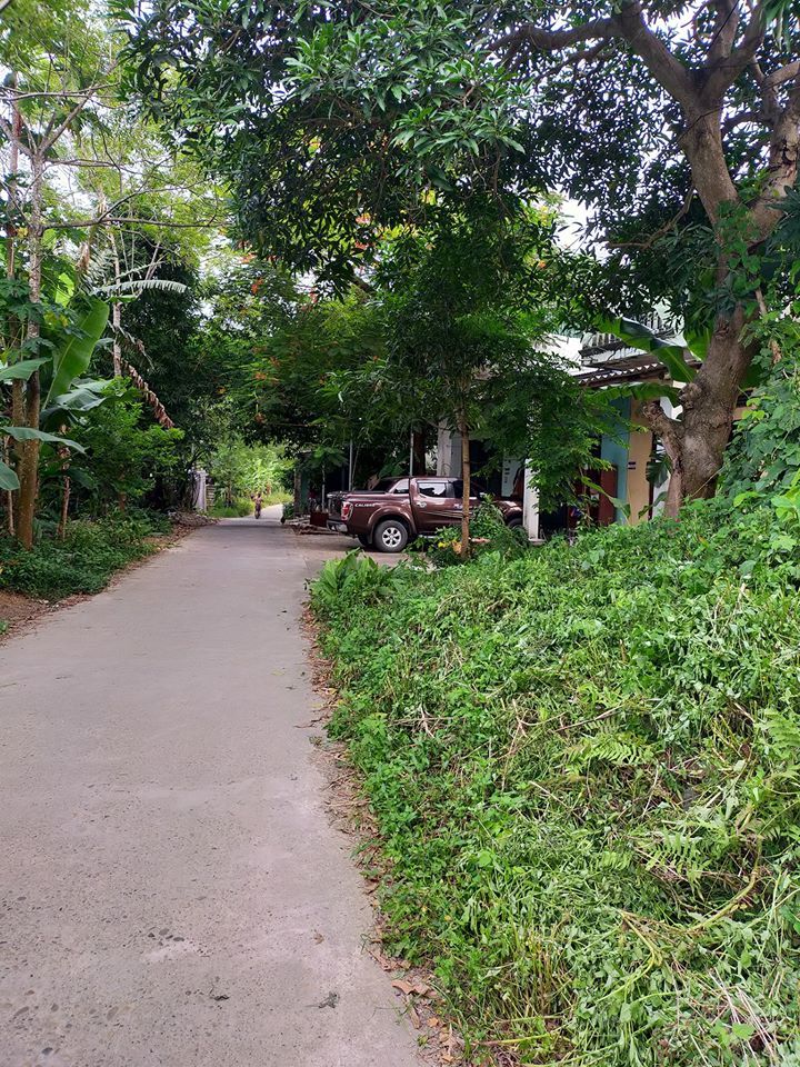 Cần bán lô đất rộng 216m2 rộng 8m sâu 27m trong đó có 96m đất thổ cư trung tâm TP Tuyên Quang