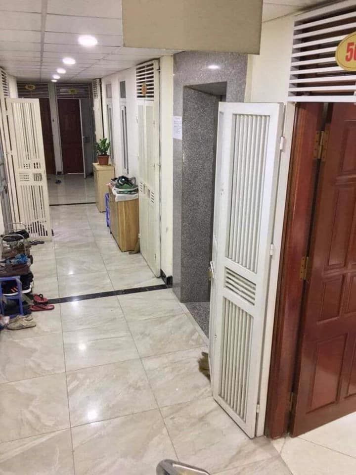 Mình có căn hộ 51 m, 2 ngủ, 1 khách, 1 ban công, 1 bếp, nhà 2 mặt thoáng