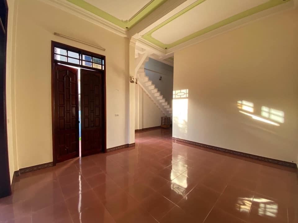 Bán nhà trung tâm Bắc Lý gần chợ công đoàn đẹp