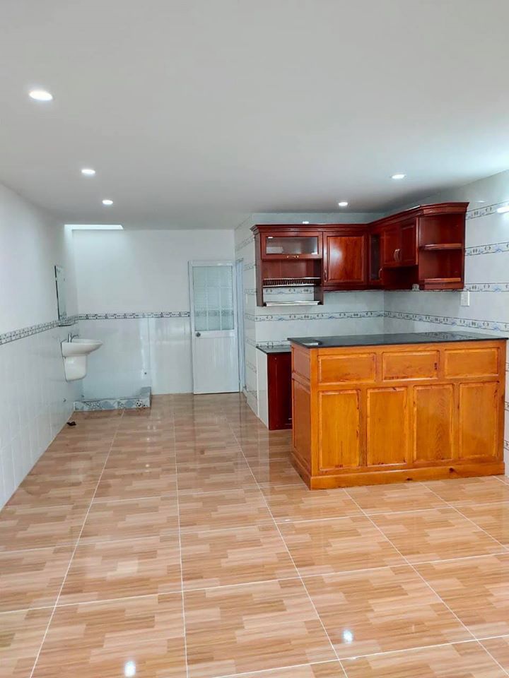 NHÀ TRỆT LỬNG ĐÚC BÊ TÔNG KDC MIỀN NAM Nhà đẹp sạch sé có 2 phòng ngủ