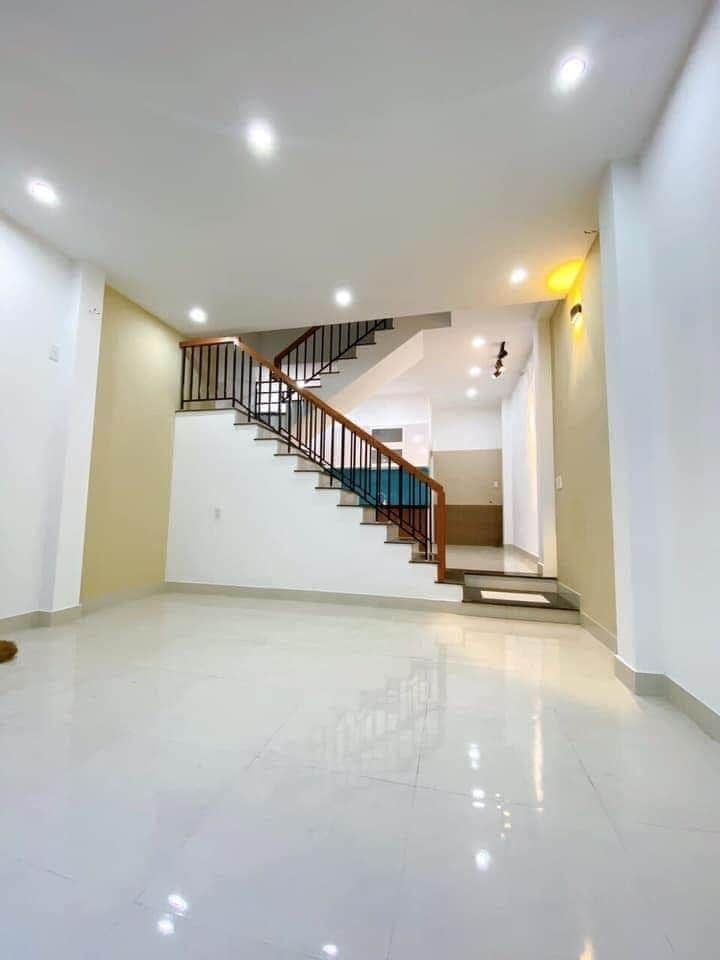Nhà trung quận thanh khuê.chưa đến 3 tỷ đã có hộ khẩu thanh khuê,kiệt ô tô