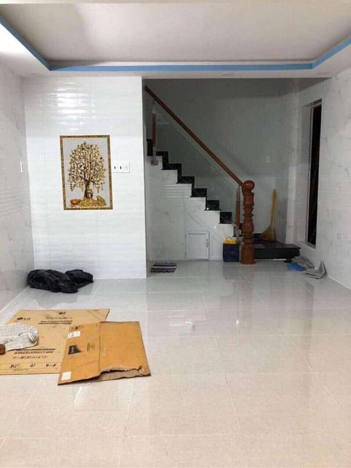 Chủ cần bán gấp nhà mặt tiền kinh doanh đường Lãnh Binh Thăng p.13 q.11