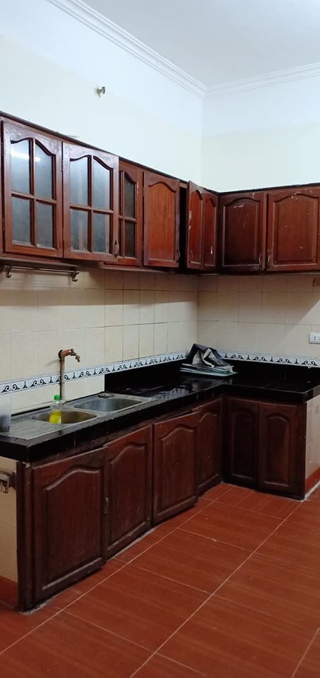 Cho hộ gia đình thuê nhà tập thể tầng 1 Khu Tập thể Bộ Công An phố Nguyễn Huy Tưởng - Quận TX