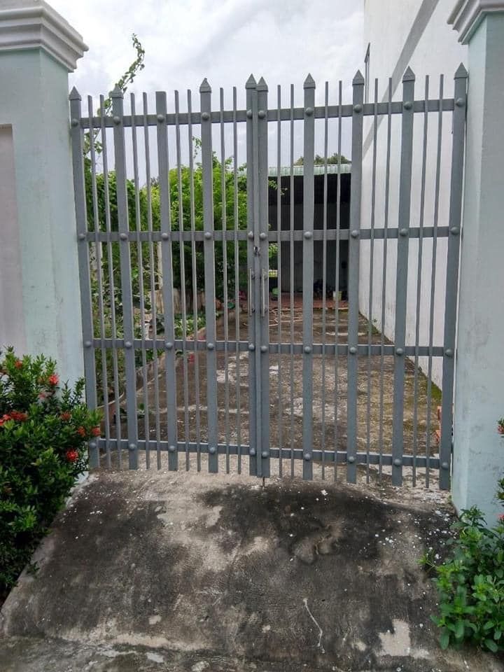 Chủ về Sài Gòn nên cần bán lại căn nhà 1 trệt 1 lầu gần Cầu lông Hải Yến